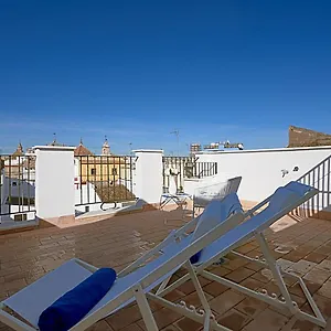 Rentalsevilla ático La Giralda Sevilla